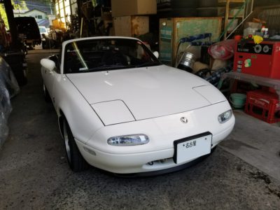 ＮＡロードスター　シートベルトキャップ交換