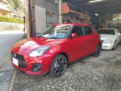 スイフトスポーツ　新車をドレスアップ　➀