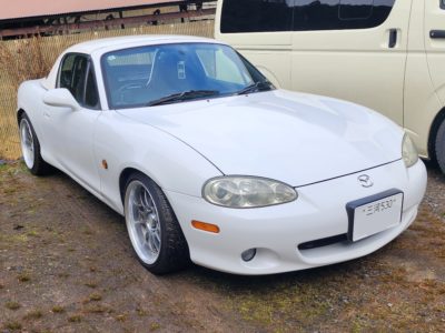 ＮＢロードスター　エアロ取付とダックテールスポイラー　①