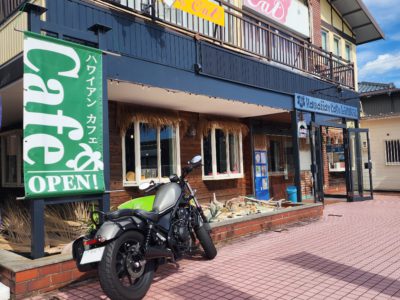 休日家族で、ﾊﾜｲｱﾝｶﾌｪ ラニカイ１５３広場店でランチ！