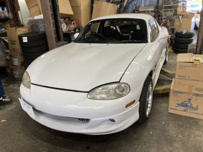 ＮＢロードスター　クラッチＯＨとオイル漏れ修理　①