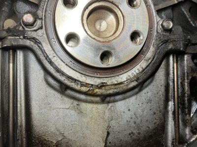 ＮＢロードスター　クラッチＯＨとオイル漏れ修理　②
